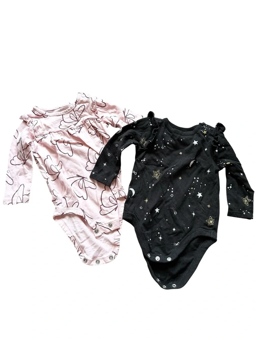 Mixed brands 14 piece baby girl clothing lot Size: 6-9 months